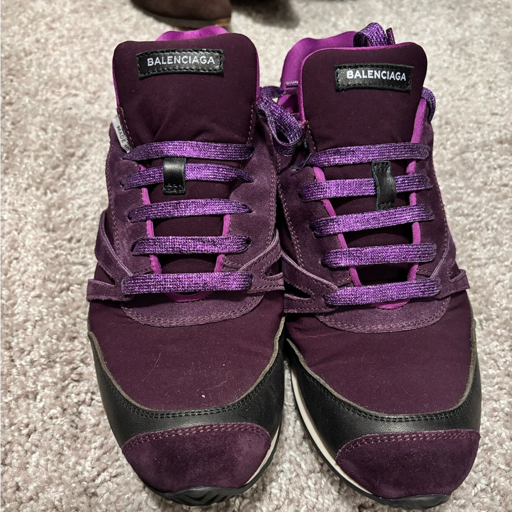 LAST CHANCE Balenciaga Women's Dark Purple leather and suede Sneakers - Picture 2 of 10